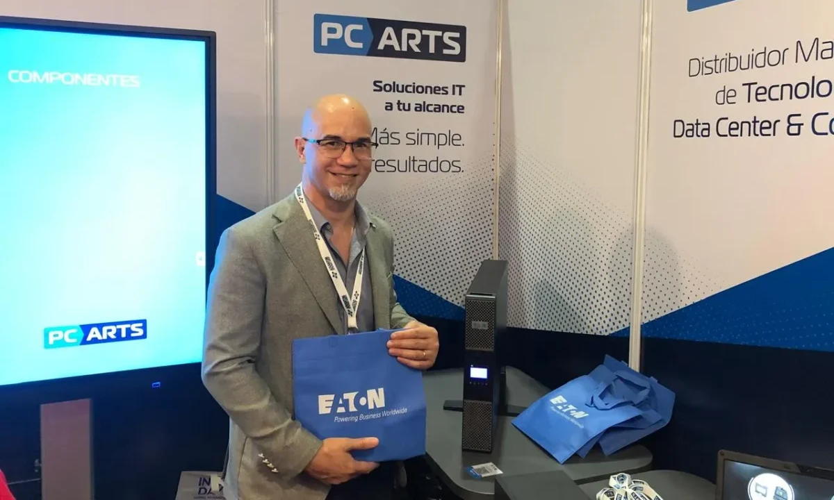 Fernando Robbiano, preventa de PC Arts.