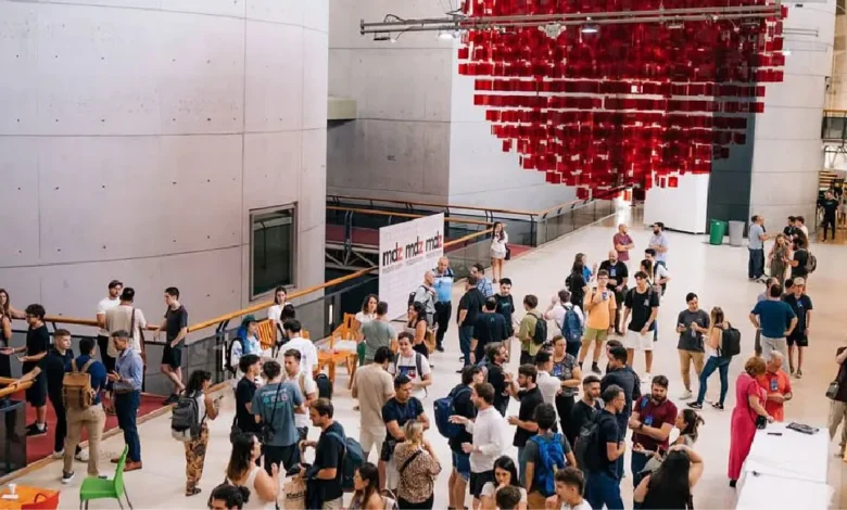 La cita será los días 4, 5 y 6 de julio en Complejo Art Media y en Plaza Galicia, y contará con charlas, workshops y una instancia de hackatón.