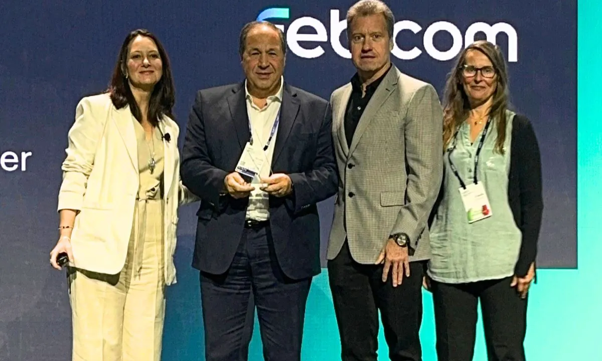FEBICOM fue premiado por su enfoque en soluciones personalizadas, compromiso técnico y una sólida alianza con HPE.
