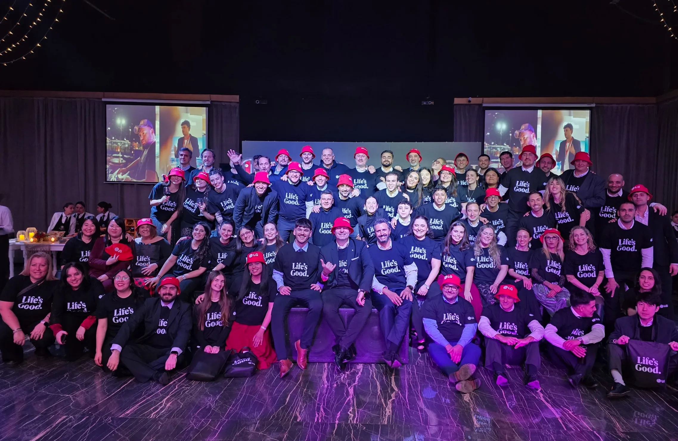 Equipo de LG Argentina.