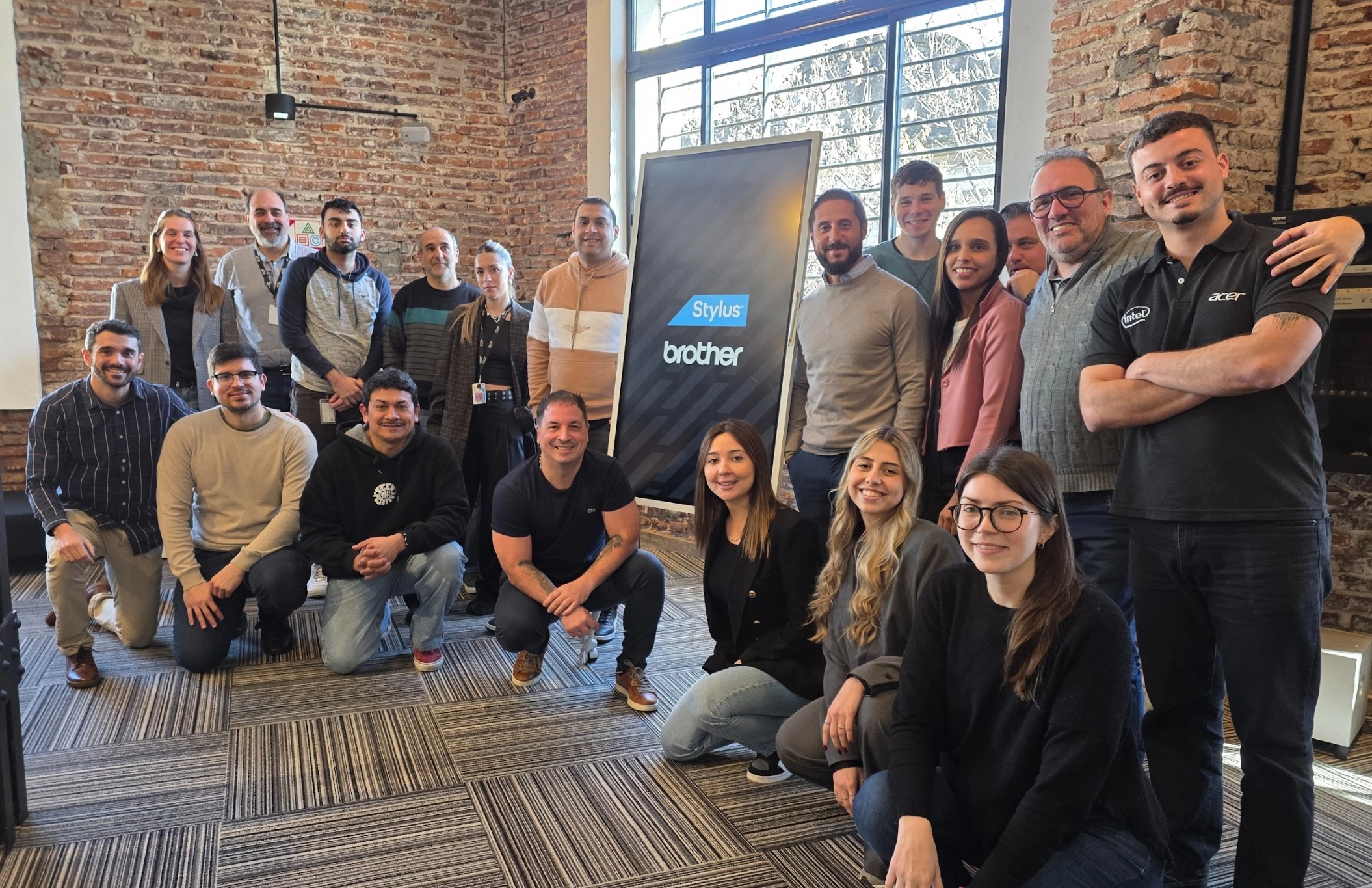 Parte del equipo de venta de Stylus y Brother en Argentina.