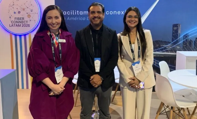 María del Rosario Oviedo, CLO de FYCO, Edwar Juárez, CO-CEO de FYCO, y Scarlett Guerrero, Regional Manager Cono Sur de FYCO.