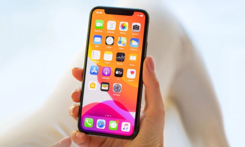 La estrategia de la empresa liderada por Tim Cook apunta a que el nuevo Siri pueda ofrecer servicios más útiles y respuestas más inteligentes,
