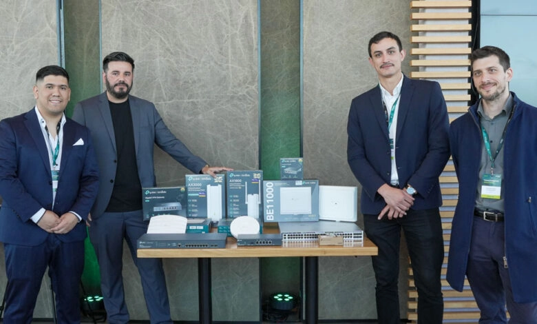 Equipo de TP-Link Argentina.