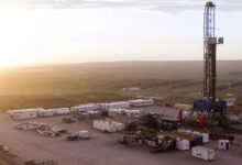 El desarrollo de Vaca Muerta genera una demanda sin precedentes de servicios de construcción especializada, obligando a las pymes del sector a reinventarse tecnológicamente para mantener su competitividad y apoyar el desarrollo de nuestro país.