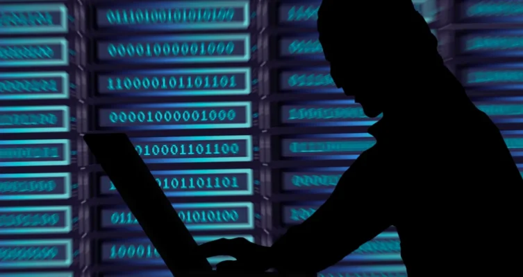 Los cibercriminales suplantan bots como Collab.Land y secuestran enlaces de invitación a Discord para engañar a los usuarios y robar sus activos.