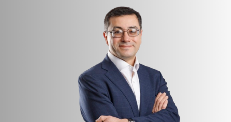 Andrés Pumarino, abogado especialista en tecnología. Socio de Contraloría Privada.