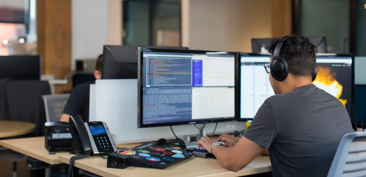 Red Hat OpenShift Virtualization Engine: Virtualización optimizada para entornos híbridos.