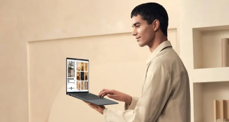 La PC Copilot+ de 14 pulgadas más ligera del mercado y la primera de la compañía fabricada totalmente en Ceraluminum.