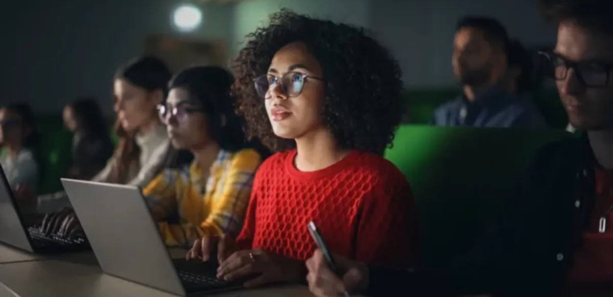 Identificar señales de alerta como contratos inteligentes no verificados o ofertas demasiado buenas para ser verdad puede ayudarte a evitar pérdidas significativas.