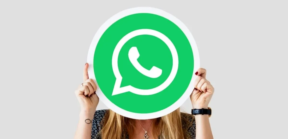 WhatsApp incorpora herramientas de edición más avanzadas para personalizar fotos, música y stickers en un solo lugar.