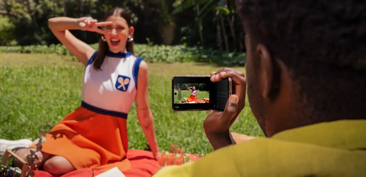 Motorola transforma la tecnología móvil con la nueva familia Razr.