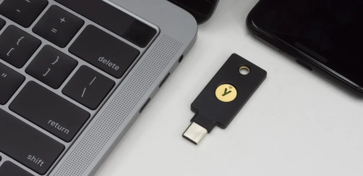 Seguridad sin contraseñas con YubiKey.