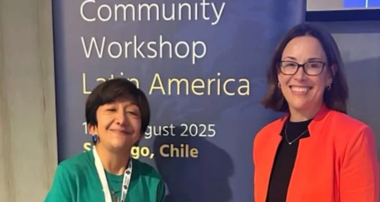 La organización anunció su compromiso de impulsar la creación de 100 redes comunitarias activas en la región para 2030, con el fin de llevar Internet a zonas rurales e históricamente desatendidas.