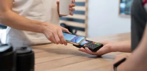 La Gen Z transforma el dinero en digital.