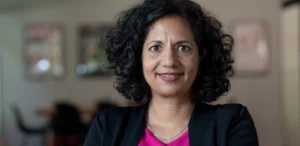 Shuchi Sharma, vicepresidente de la Oficina del Programa de Código Abierto e IA de Red Hat.