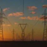 Chile impulsa su infraestructura digital, pero enfrenta un desafío energético.