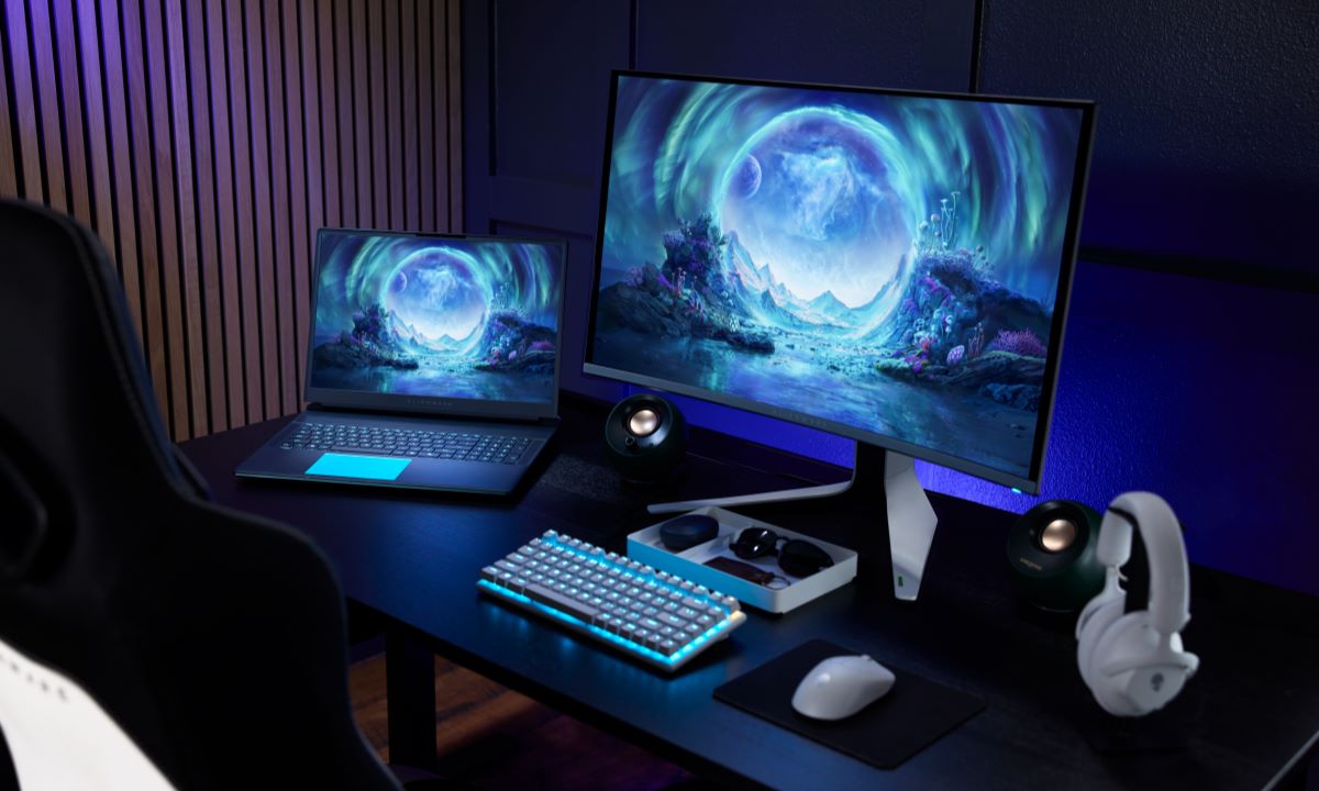 El Alienware 18 Area-51 forma parte del Ecosystem 2 de Alienware e integra los nuevos procesadores Intel® Core™ Ultra 200HX, ofreciendo un rendimiento extremo para juegos de alto nivel en un formato de gran pantalla.