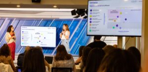 Trabajadores chilenos mantienen la confianza en sus empresas.