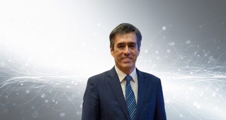 Juan Luis Núñez Tissinetti, especialista en telecomunicaciones, regulación y políticas públicas digitales.