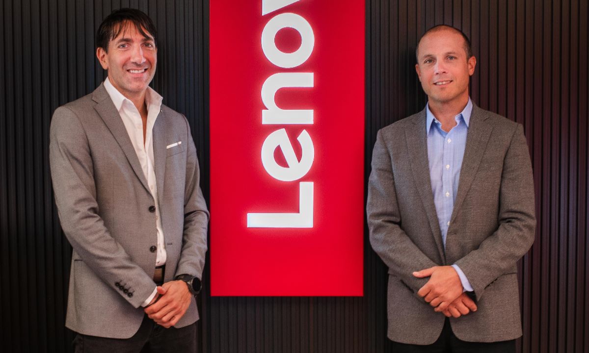 Lenovo. Sebastián Galeazza, como Director del Segmento Comercial para Hispanoamérica, y Jaime Pomareda, nuevo Gerente General de Chile, encabezan los recientes cambios estratégicos de la compañía en la región.