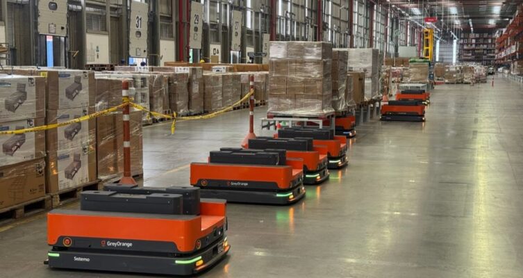Robots impulsan la transformación logística en Chile.
