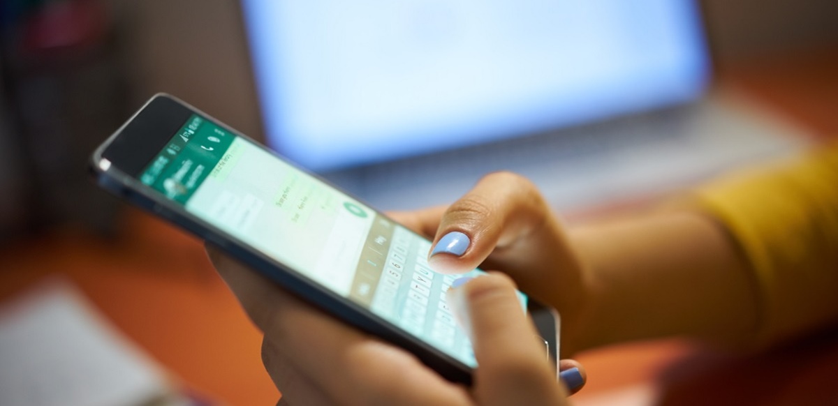 Señales silenciosas pueden revelar que un celular fue hackeado y comprometer datos personales.