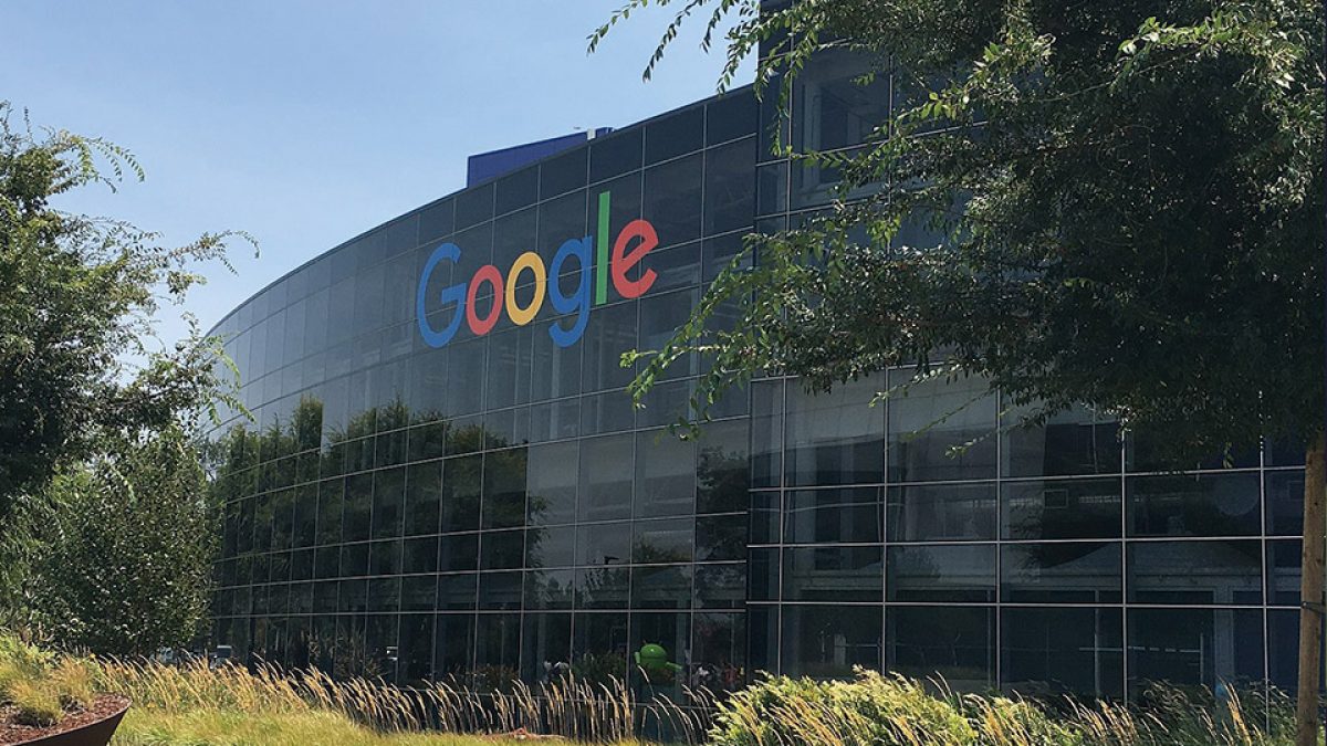 Google celebra 15 años de presencia en Chile, período en el que ha impulsado proyectos de infraestructura digital, capacitación tecnológica y desarrollo de herramientas basadas en inteligencia artificial.