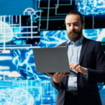 La inteligencia artificial permite a los SOC procesar más alertas, mejorar los tiempos de respuesta y aprovechar mejor el talento especializado.