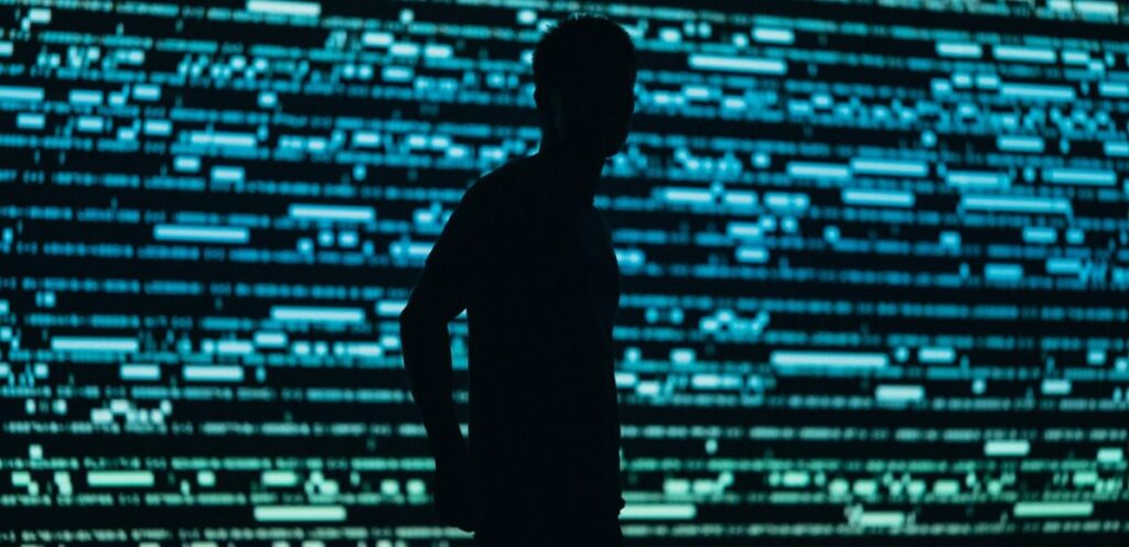 La inteligencia artificial facilita la clonación de voces para cometer estafas.
