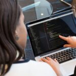 La primera edición chilena de la Beca Mujeres en Ciberseguridad entregará cuatro cupos completos para un diplomado de 156 horas.