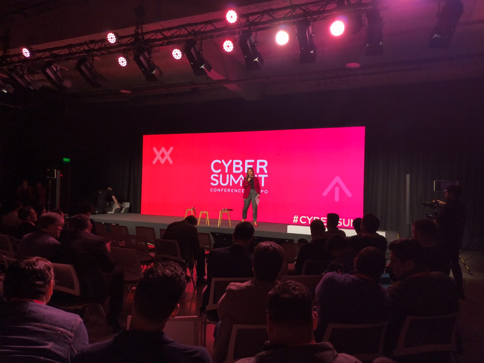 La Cuántica se tomó parte de la agenda en el Industrial Cyber Summit que se desarrolló en la comuna de Huechuraba.