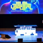 Gabriel Bergel, CEO y cofundador de la Conferencia 8.8 Unreal, da inicio al ciclo de charlas de ciberseguridad.