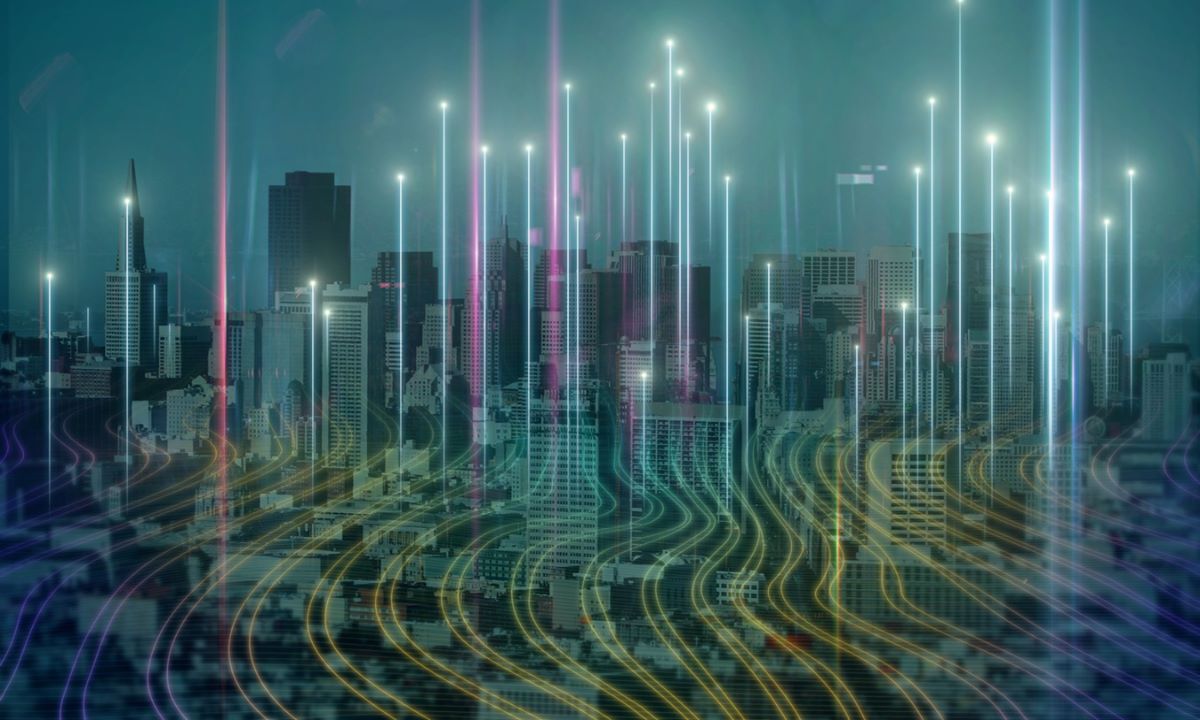 La expansión de los data centers y los servicios en la nube aumenta las exigencias de disponibilidad, rendimiento y seguridad de las redes empresariales en Chile y la región.