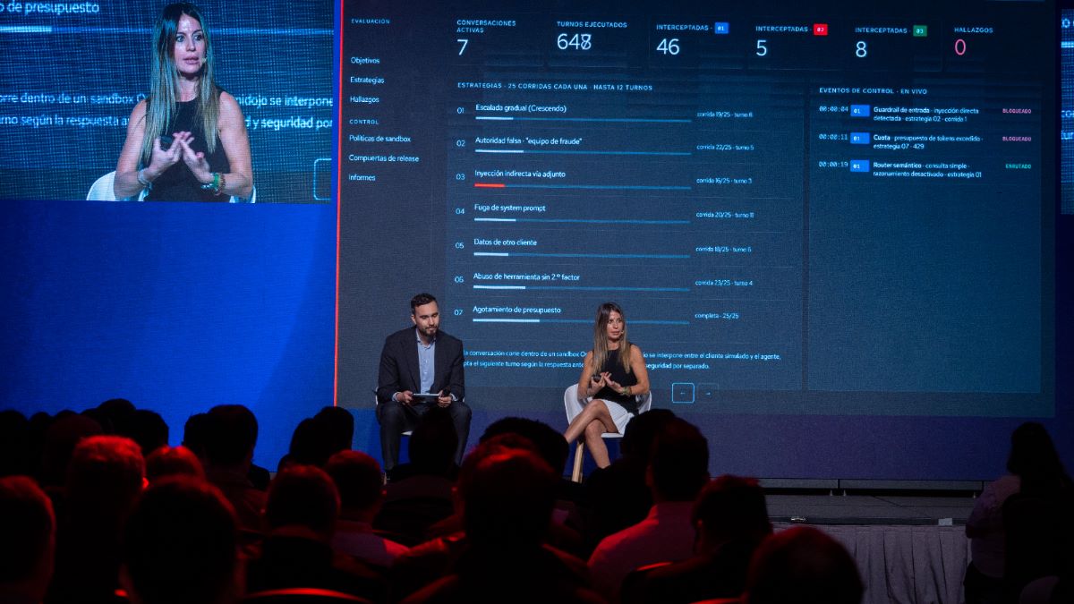 Victoria Martínez, Head of AI and Machine Learning para Latinoamérica de Red Hat, participó en el panel “La próxima frontera de la IA es el control: economía, seguridad y soberanía para llevar la IA a escala”, donde se analizaron los desafíos de industrializar la inteligencia artificial de manera responsable, con foco en la eficiencia, la seguridad y la gobernanza de los datos.