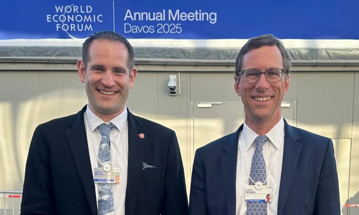 Fortinet participa en la Reunión Anual del Foro Económico Mundial 2025 en Davos, donde se debate sobre la colaboración para enfrentar los desafíos de la era inteligente y mejorar la resiliencia cibernética global.