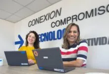 Grecia Rojas, ingeniera comercial y Business Development Manager, y Desiree López, ingeniera informática y Business Vendor Manager.