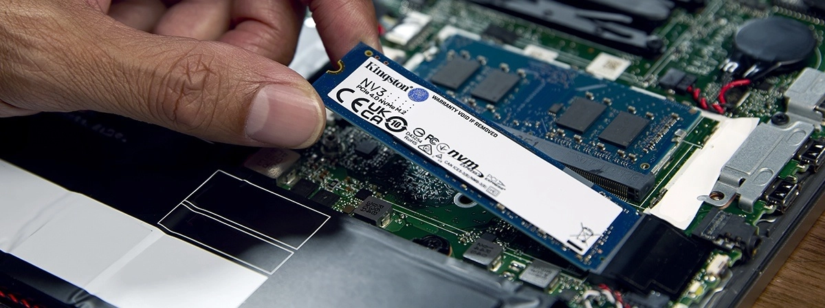 Expertos recomiendan contar con al menos 16 GB de RAM y unidades SSD para un rendimiento óptimo en Windows 11.