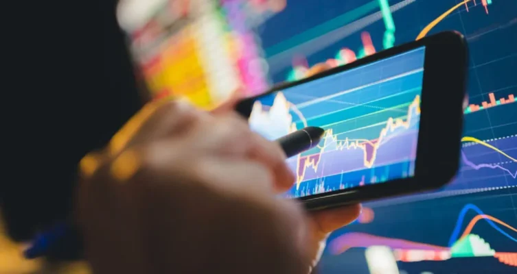 Las fintech exitosas priorizan el desarrollo de producto y soluciones sostenibles desde el día uno, lo que atrae a inversionistas enfocados en claridad y eficiencia.