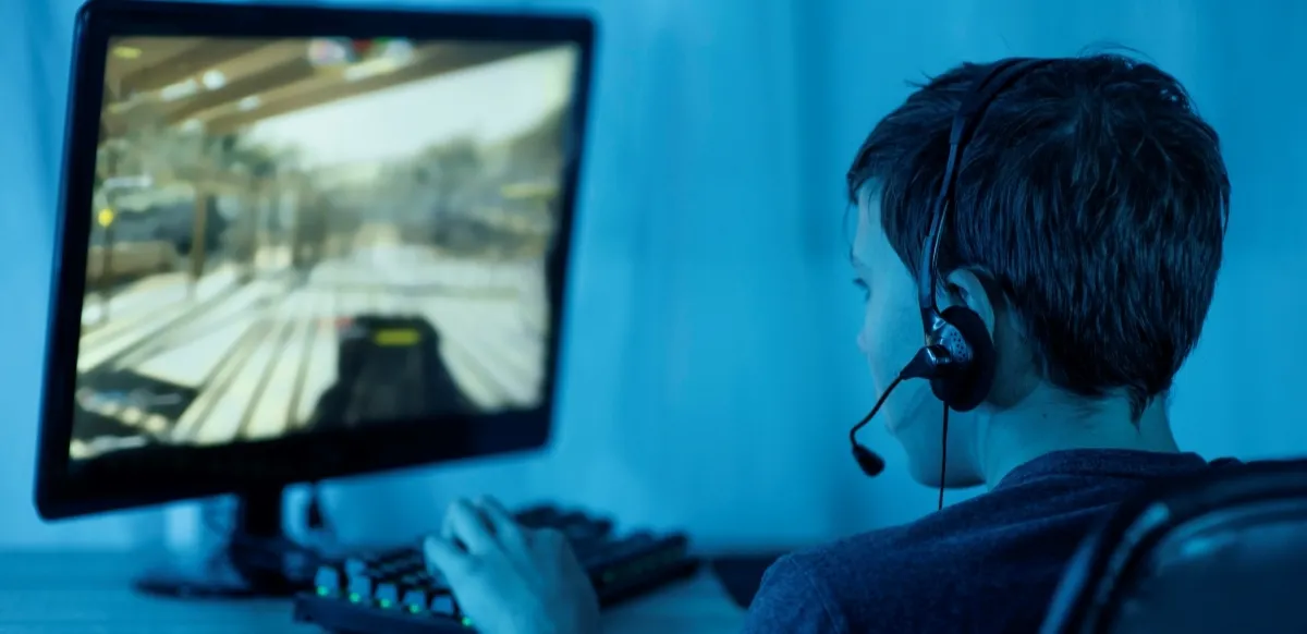 El punto óptimo para la mayoría de los jugadores suele estar entre 60 Hz y 144 Hz, según su equipo.