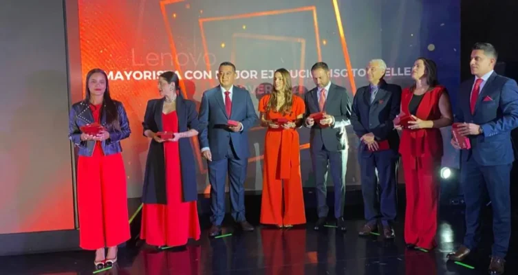 Lenovo Partners Night, una noche de logros, innovación y crecimiento.