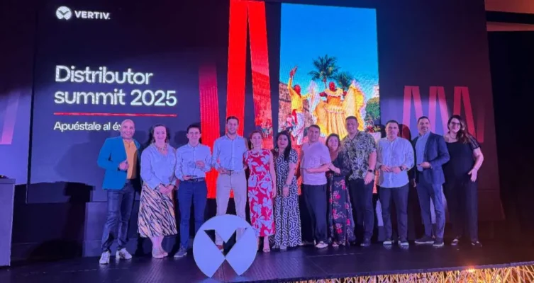 Vertiv reconoce a los distribuidores de LATAM en su Summit 2025.