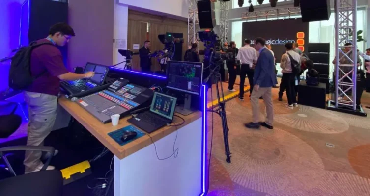 Innovación audiovisual y conexiones estratégicas en Bogotá.