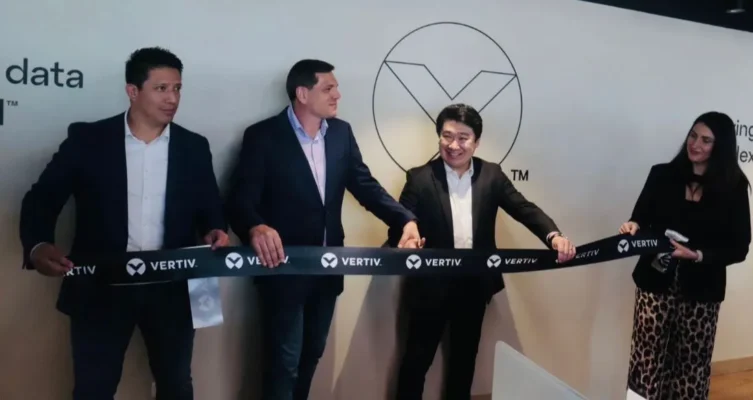 Vertiv inaugura su nuevo Hub de Servicios Empresariales Integrados, marcando un hito en su expansión en América Latina.