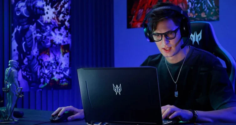 Hay ciertos elementos esenciales que no pueden faltar para quienes pasan horas frente a la pantalla perfeccionando su nivel de juego