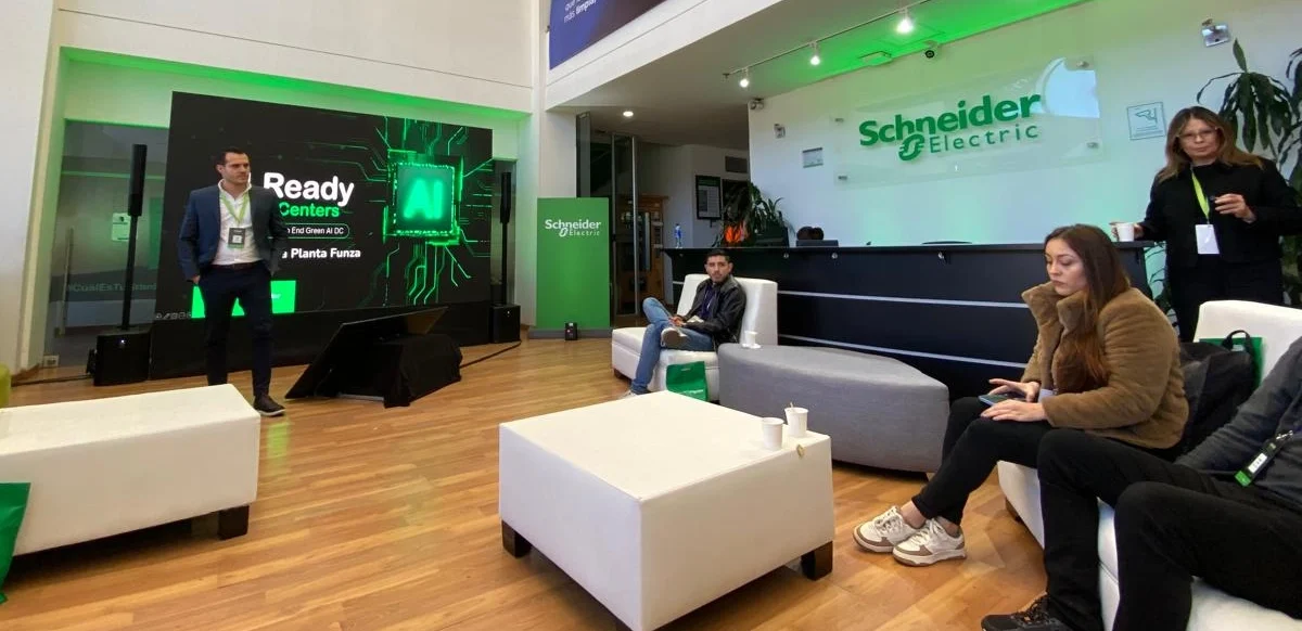 Schneider Electric refuerza su compromiso con el país y la región andina norte
