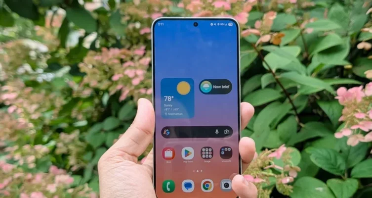 Galaxy S25 FE, innovación y creatividad en la palma de tu mano.