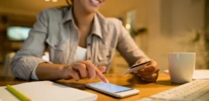 La digitalización financiera transforma la vida cotidiana en Colombia.