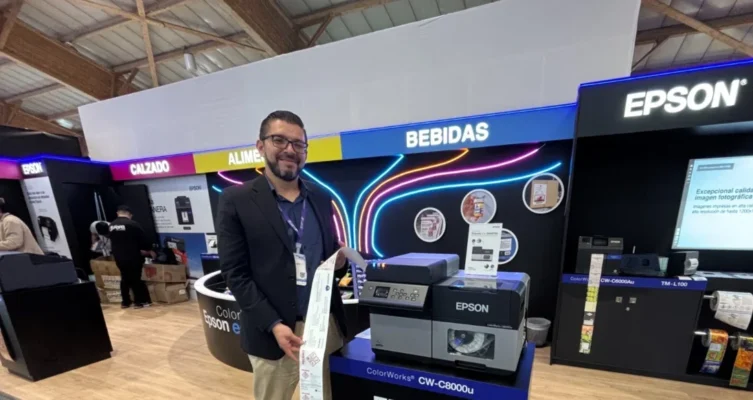 Camilo Garzón López, Gerente de Producto de Epson en el área de impresión de etiquetas y punto de venta