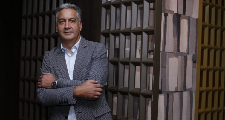 Mario Aranda, director general de IONIX Latam